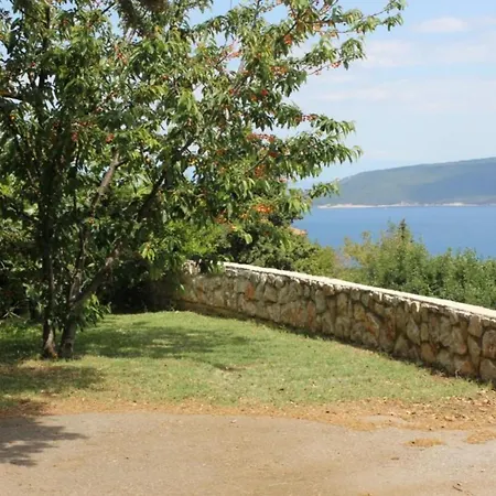 Feriehus Holiday Home Brsec *