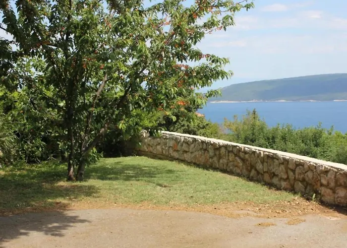 別荘 Holiday Home Brsec *