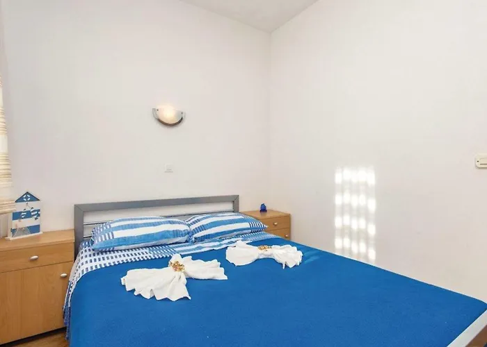 Holiday Home Brsec 別荘 Brseč